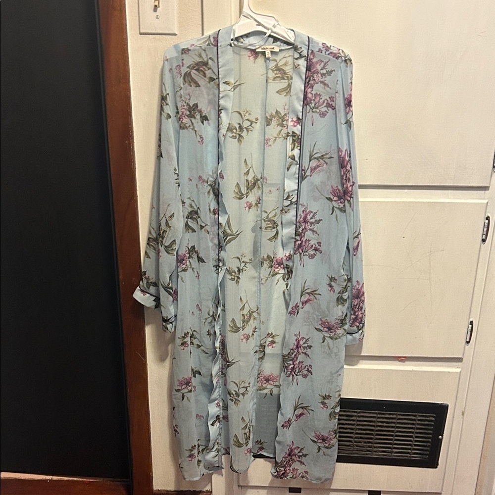Light Blue Floral Kimono